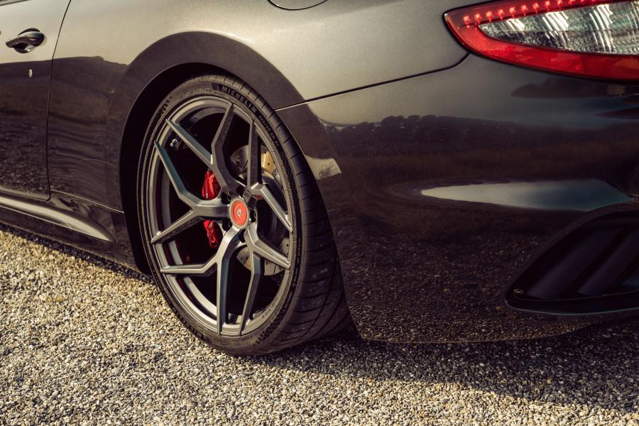 Детали экстерьера Maserati GranCabrio MC by Pogea Racing 2018 года  (фото 3 из 7)